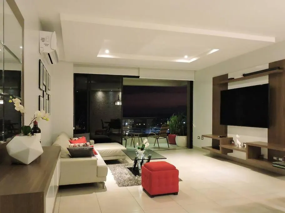 Apartamento Departamento En Guayaquil Con Balcon Y Espectacular Vista